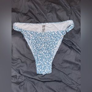 Bikini bottoms size medium